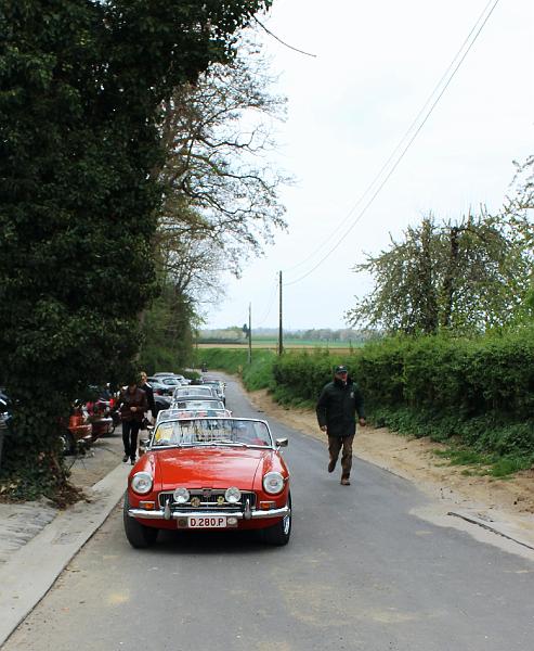 Follow the leader op 13-4-2014 org. Jos & Marie-lou (23).JPG